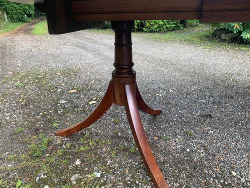 MAHOGANY EXTENDING PEDESTAL DINING TABLE SEATS 10 - ADDITIONAL PHOTO 8