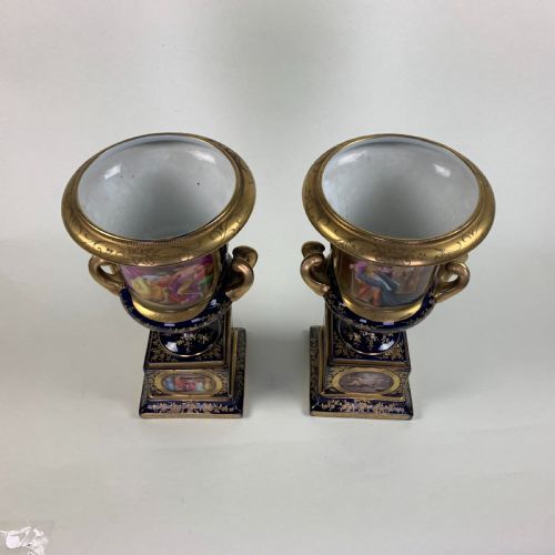 PAIR OF LARGE VIENNA URNS - ADDITIONAL PHOTO 7