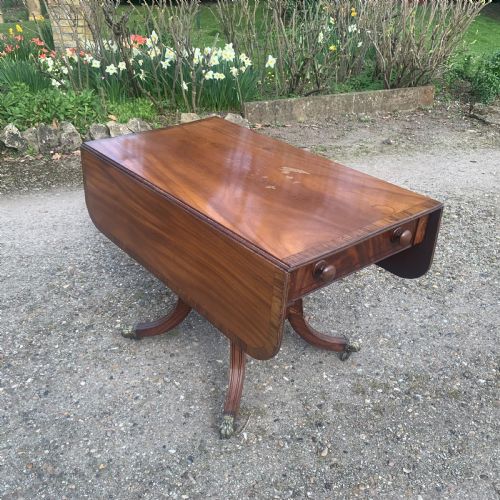 georgian figured mahogany pembrokebreakfast table - CATEGORY: ANTIQUE TABLES - DATED GEORGIAN