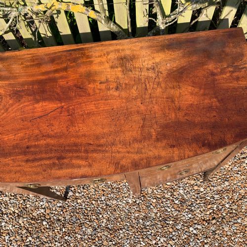 SMALL GEORGIAN MAHOGANY BOW FRONTED SIDEBOARD - ADDITIONAL PHOTO 4