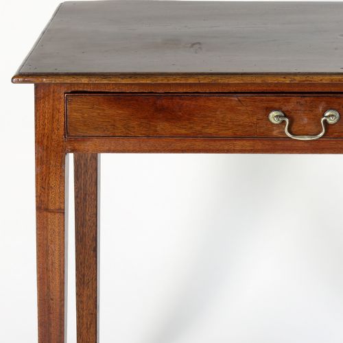 GEORGIAN MAHOGANY SIDE TABLE - ADDITIONAL PHOTO 1
