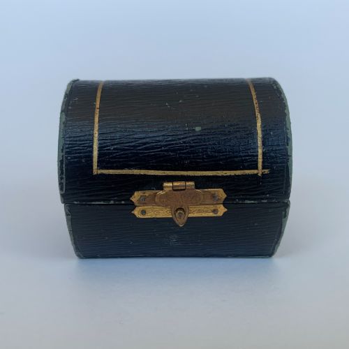 PAIR OF CASED SILVER NAPKIN RINGS - ADDITIONAL PHOTO 5