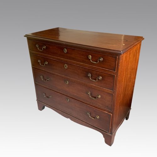 SMALL GEORGIAN MAHOGANY CHEST OF DRAWERS - ADDITIONAL PHOTO 5