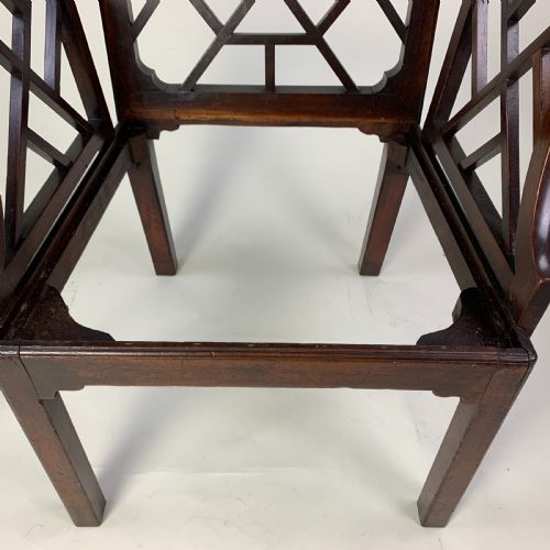 18TH CENTURY MAHOGANY 'COCKPEN' ARMCHAIR - ADDITIONAL PHOTO 4