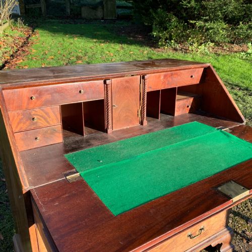 GEORGIAN MAHOGANY BUREAU WITH OGEE FEET - ADDITIONAL PHOTO 6