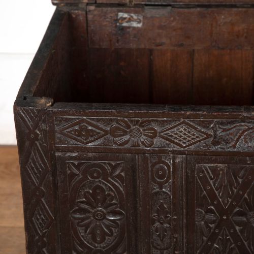 17TH CENTURY OAK COFFER - ADDITIONAL PHOTO 1