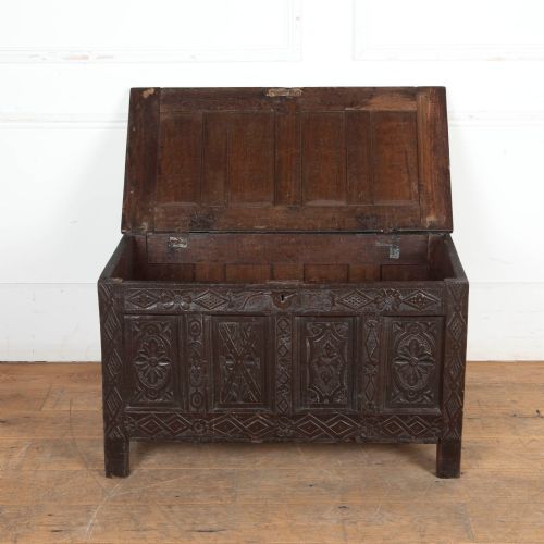 17TH CENTURY OAK COFFER - ADDITIONAL PHOTO 6