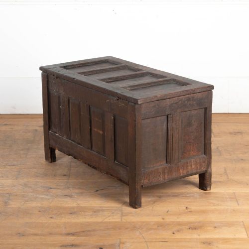 17TH CENTURY OAK COFFER - ADDITIONAL PHOTO 7