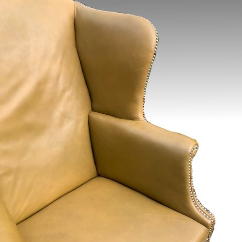 GEORGE II MAHOGNAY WING ARMCHAIR IN LEATHER - ADDITIONAL PHOTO 5