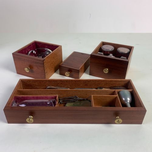 EARLY 19TH CENTURY PHYSICIAN'S APOTHECARYMEDECINE BOX - ADDITIONAL PHOTO 10