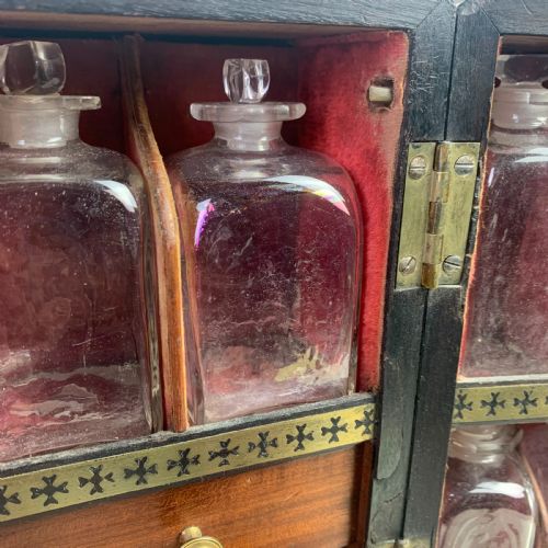 EARLY 19TH CENTURY PHYSICIAN'S APOTHECARYMEDECINE BOX - ADDITIONAL PHOTO 13