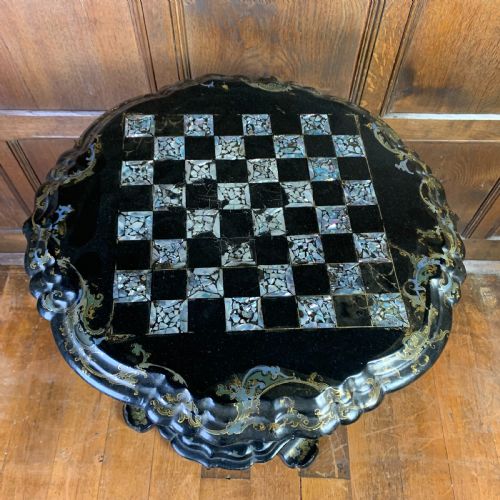 19TH CENTURY PAPIER MACHE CIRCULAR OCCASIONAL TABLE - ADDITIONAL PHOTO 2
