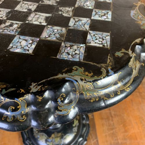 19TH CENTURY PAPIER MACHE CIRCULAR OCCASIONAL TABLE - ADDITIONAL PHOTO 3