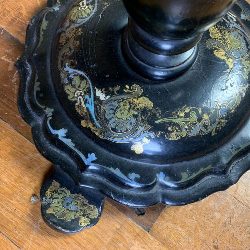 19TH CENTURY PAPIER MACHE CIRCULAR OCCASIONAL TABLE - ADDITIONAL PHOTO 4