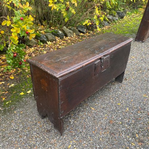 small 17th century oak mariage chestcoffer - CATEGORY: ANTIQUE CHESTS - DATED BEFORE 1700