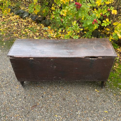 SMALL 17TH CENTURY OAK MARIAGE CHESTCOFFER - ADDITIONAL PHOTO 1