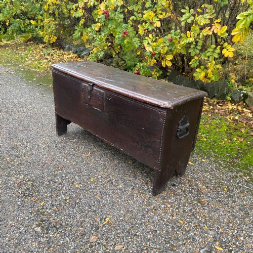 SMALL 17TH CENTURY OAK MARIAGE CHESTCOFFER - ADDITIONAL PHOTO 5