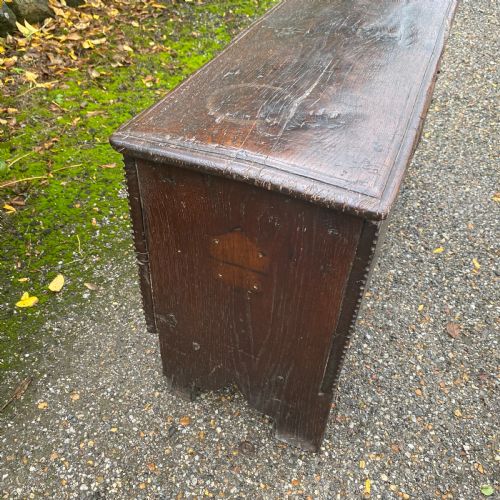 SMALL 17TH CENTURY OAK MARIAGE CHESTCOFFER - ADDITIONAL PHOTO 6