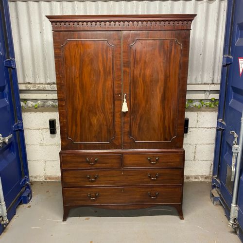 GEORGIAN MAHOGANY LINEN PRESS WARDROBE CUPBOARD - ADDITIONAL PHOTO 3