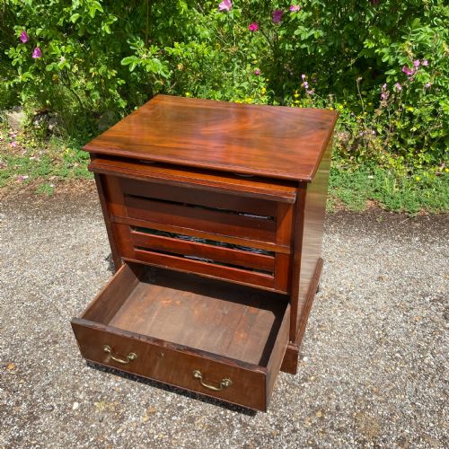 GEORGIAN CONVERTED COMMODE CHEST WITH CUTLERY CANTEEN - ADDITIONAL PHOTO 10