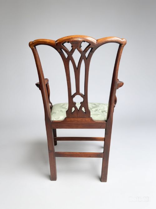 18TH CENTURY CHIPPENDALE DESIGN ARMCHAIR - ADDITIONAL PHOTO 6