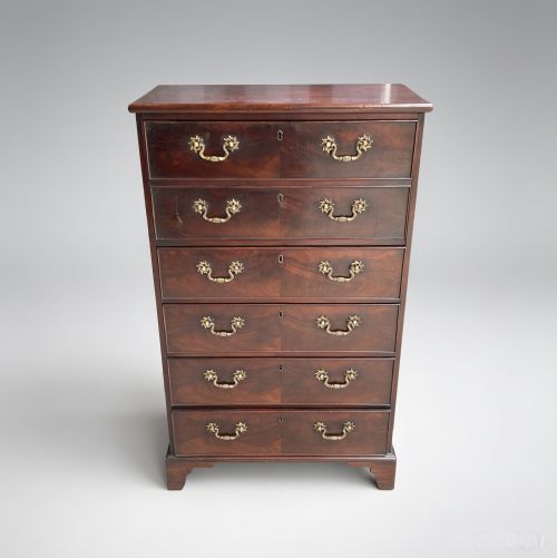 18TH CENTURY TALL AND SHALLOW SECRETAIRE CHEST OF DRAWERS - ADDITIONAL PHOTO 7