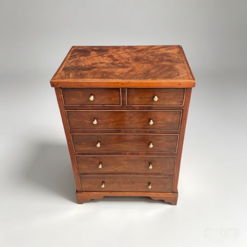 GEORGE III PERIOD MAHOGANY MINIATURE CHEST OF DRAWERS - ADDITIONAL PHOTO 6