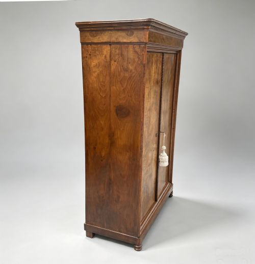 BURR WALNUT BONNETIERE WADROBE CUPBOARD - ADDITIONAL PHOTO 2
