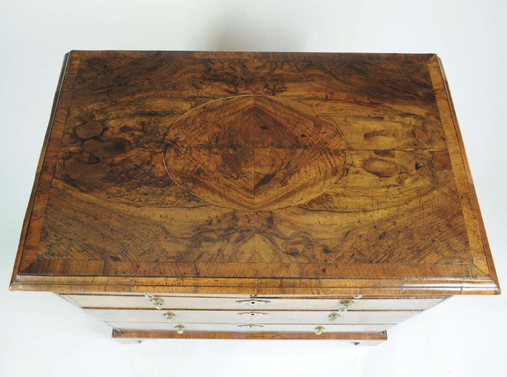 Good George II Burr Walnut Chest of Drawers View III