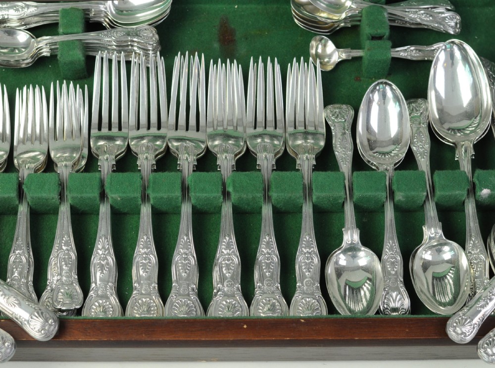 Canteen Silver Kings Pattern Cutlery, 12 Place settings View IV