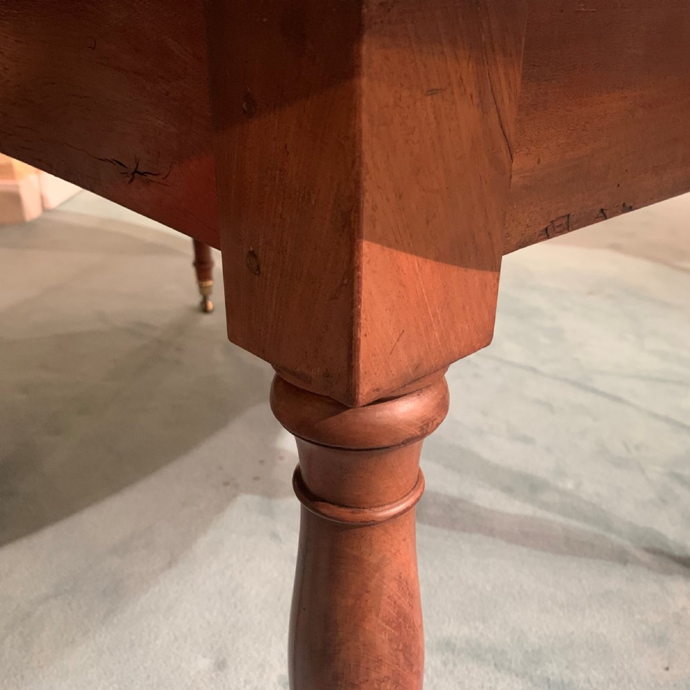 Large Pale fruitwood circular Dining Table  View XI
