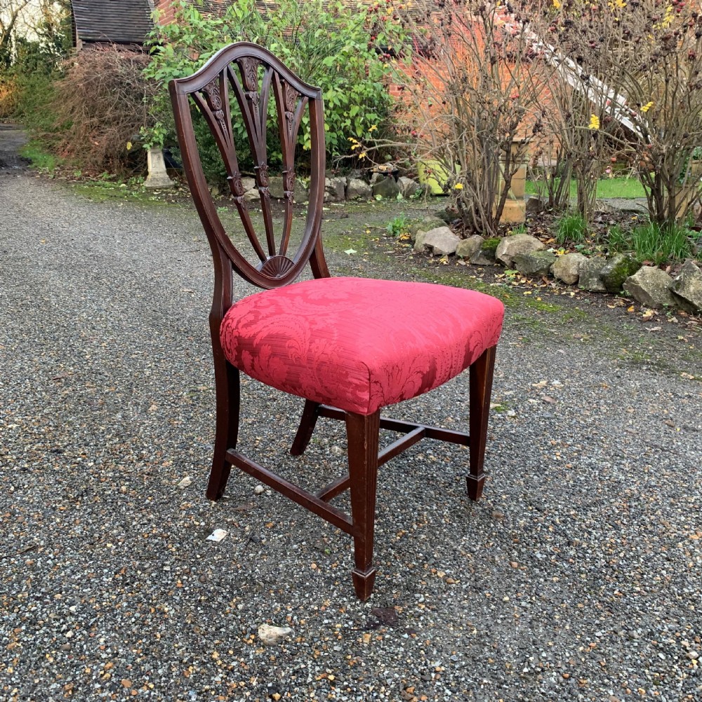 Six 6 Shield Back Chairs ROYAL HISTORY View VII