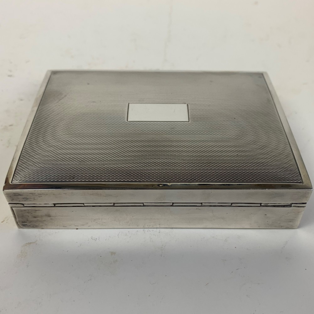 Small silver box View IV