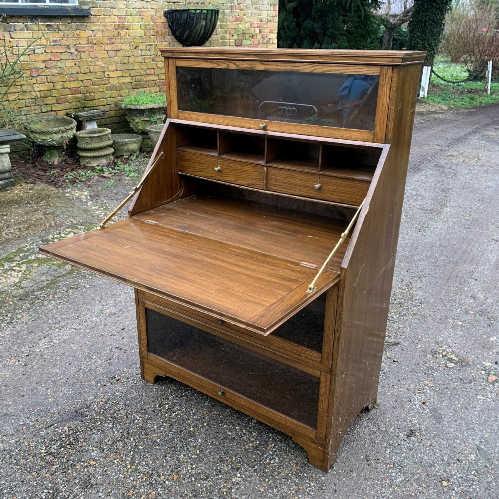 Globe Wernicke style bureau bookcase View V