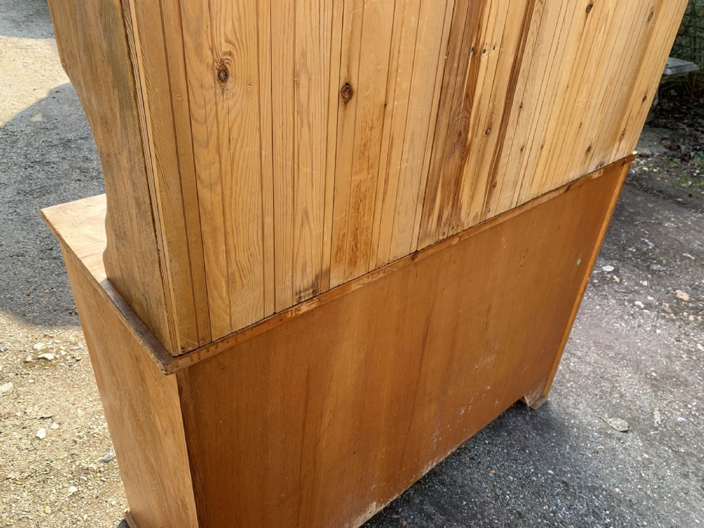 Victorian pine dresser View VIII