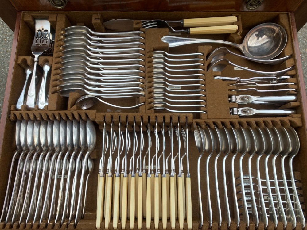 Cutlery canteen table View V