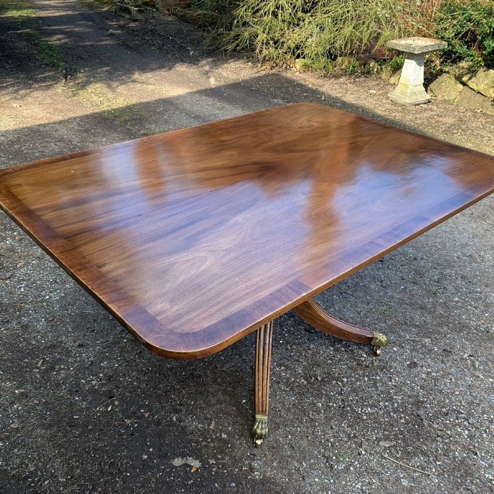 Georgian mahogany breakfast table View II