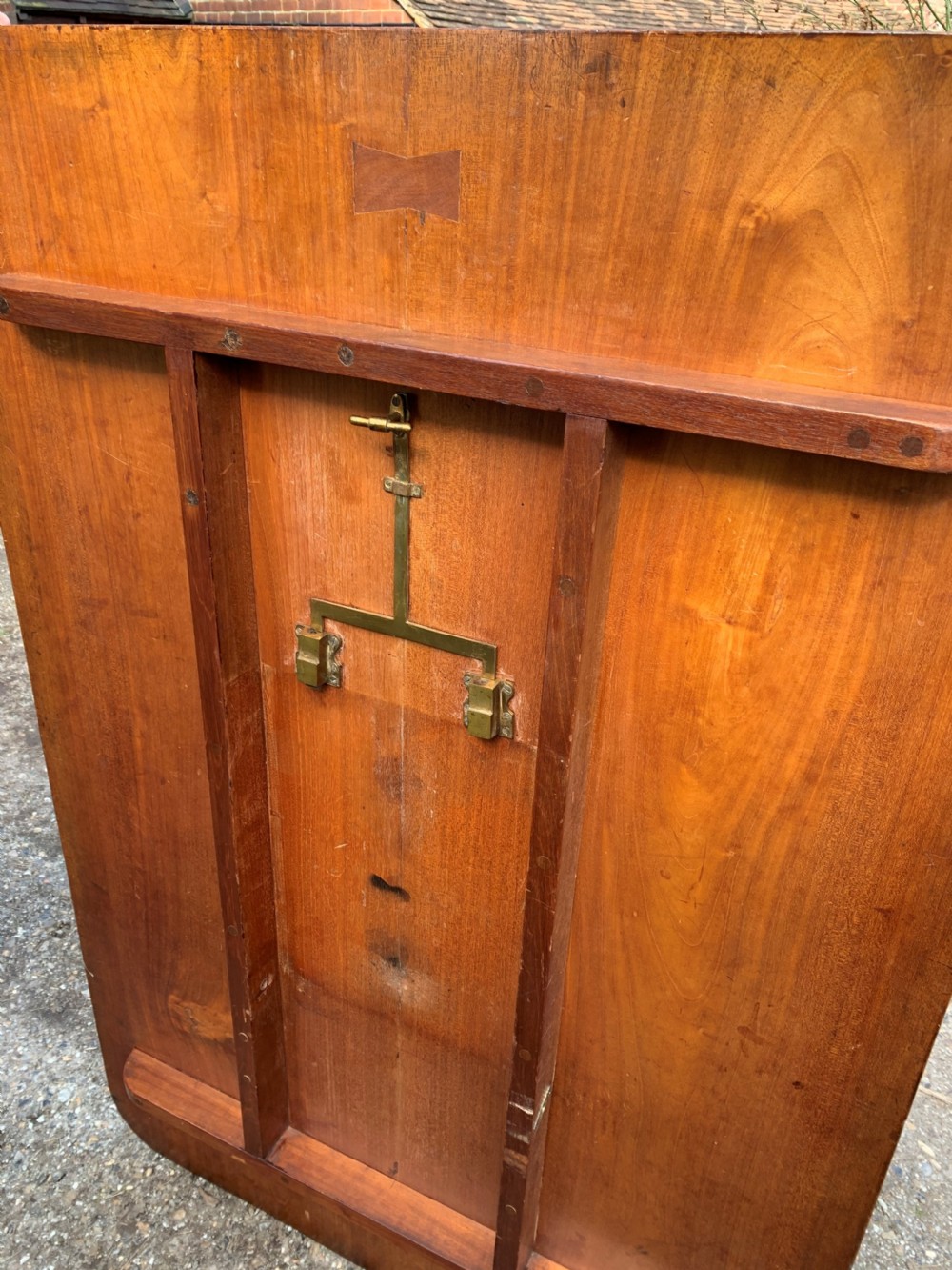 Georgian mahogany breakfast table View VI