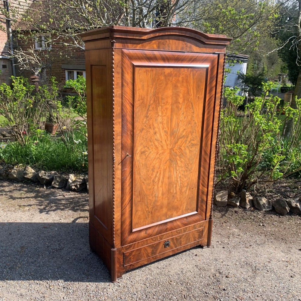 French Linen press storage cupboard armoire wardrobe bonnetiere  View III