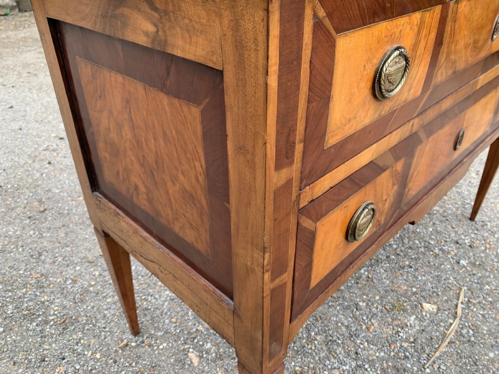 French Kingwood and Walnut Commode Chest of drawers View VI