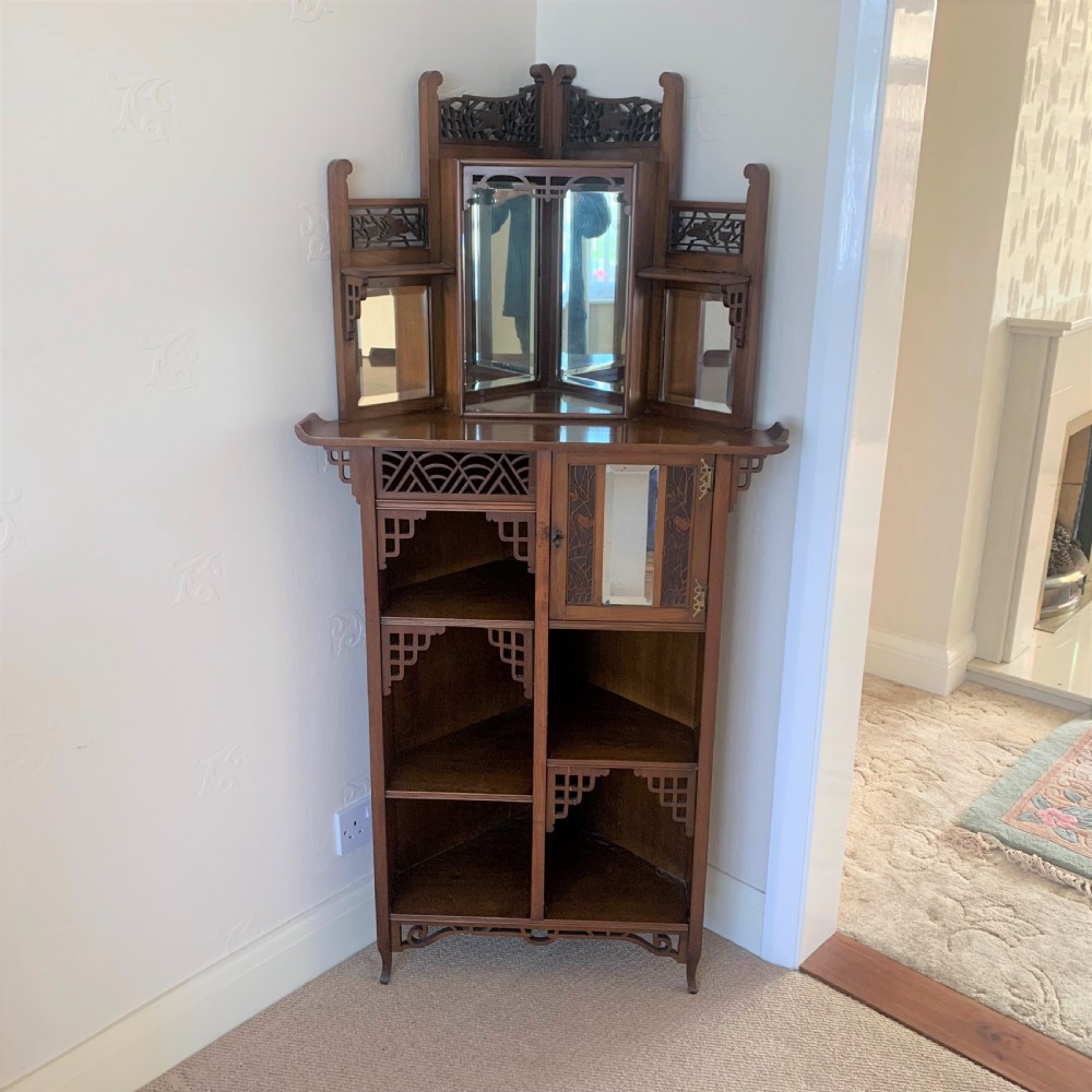 Rare Arts and crafts Chinese influence corner unit