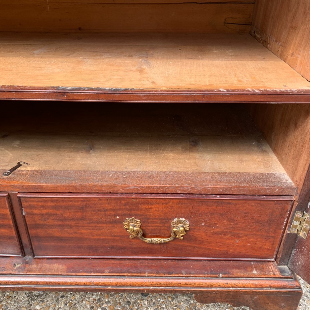 Regency mahogany two door side cabinet/low linen press View VI