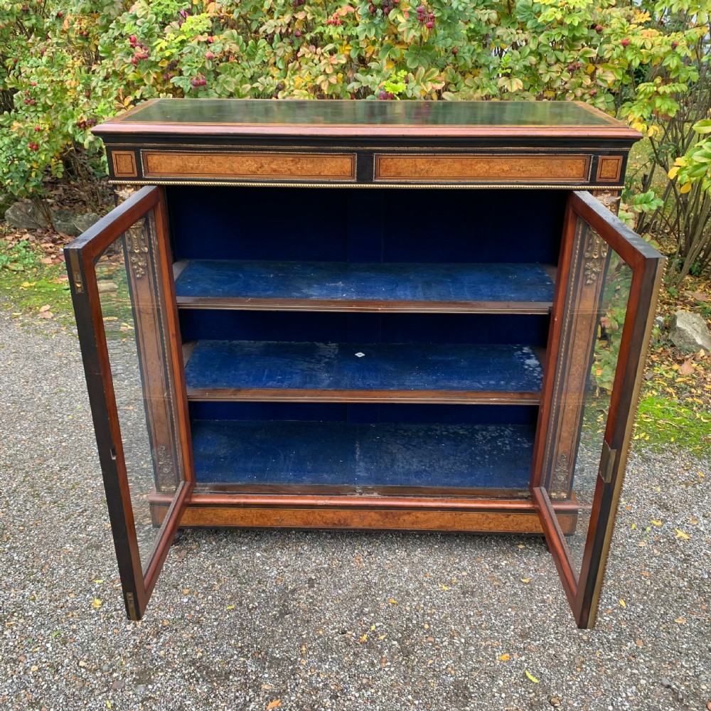 mid 19th Century burr walnut inlaid display cabinet/credenza View XI