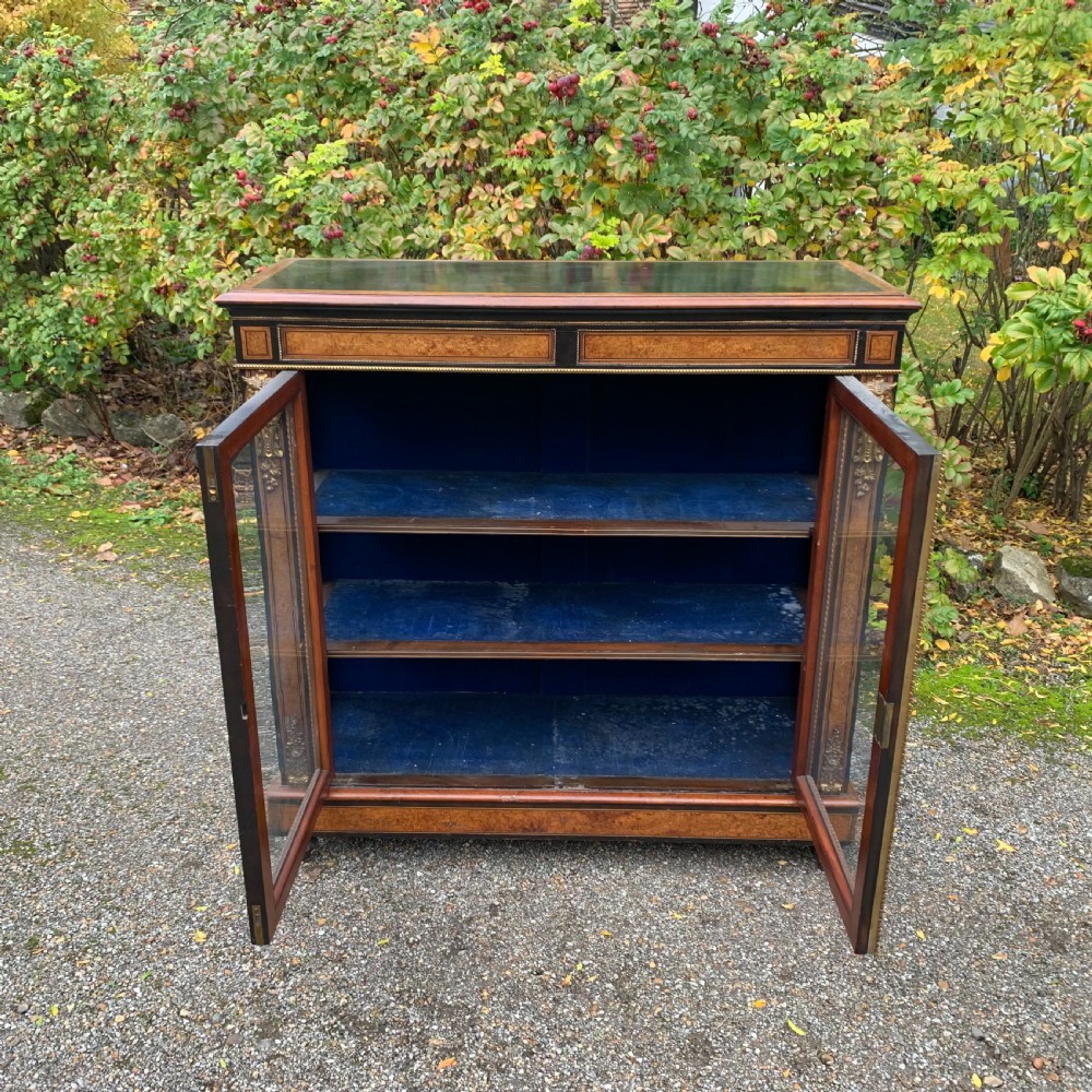 mid 19th Century burr walnut inlaid display cabinet/credenza View XII