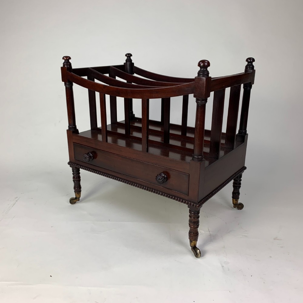 Geaorgian mahogany Canterbury