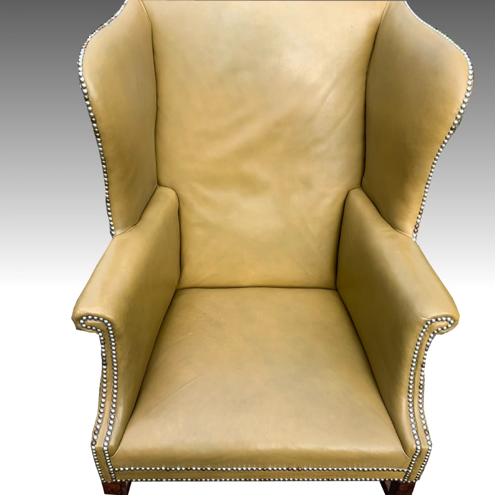 George II mahognay wing armchair in leather View V