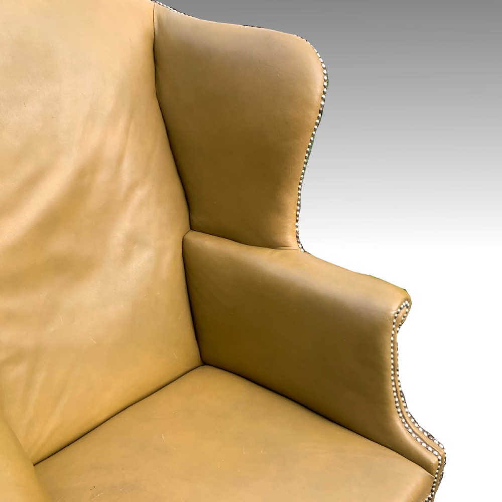 George II mahognay wing armchair in leather View VI