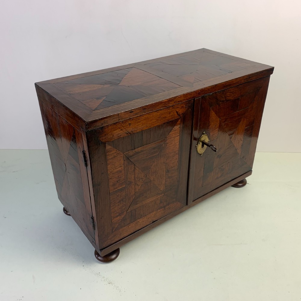 George I Rosewood Table/Spice cabintet