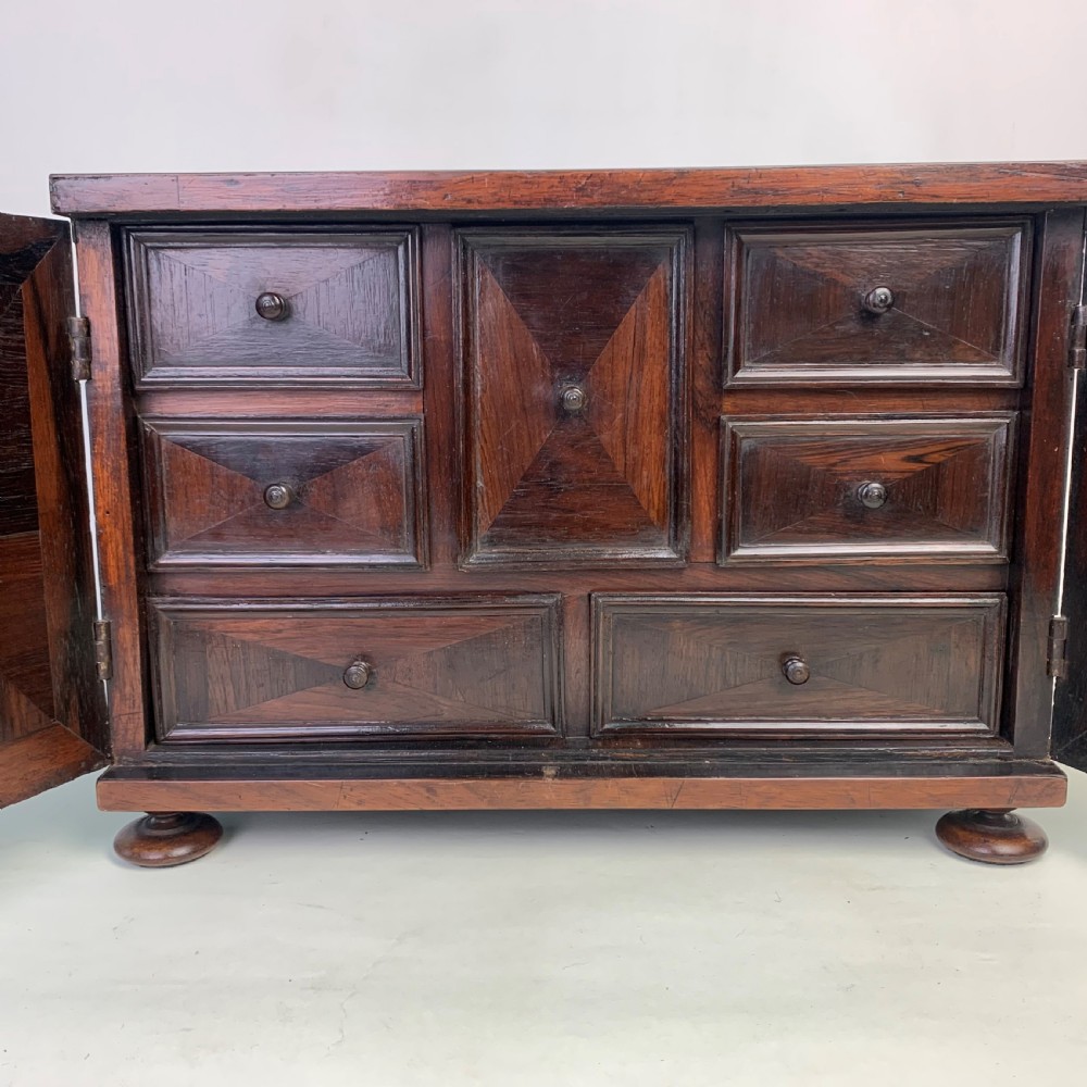 George I Rosewood Table/Spice cabintet View VI