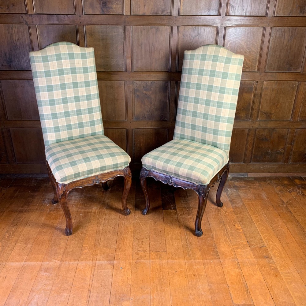 Set of twelve walnut dining Queen Anne style Dining chairs View II